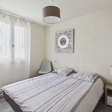Renove Avec Parking - Pers. - Fr-1-326-874